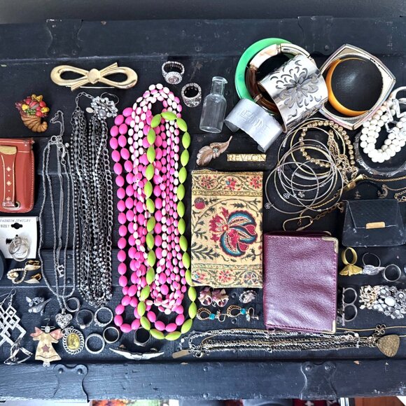 Junk Drawer Jewelry Lot – Assorted Vintage & Costume Pins Bracelets Necklaces - Picture 2 of 10